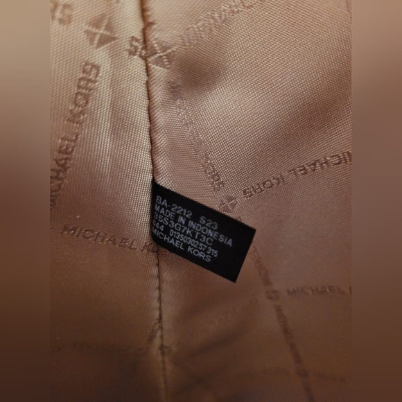 Michael Kors Kimber Purse/Tote Bag in Tea Rose - Picture 6 of 12